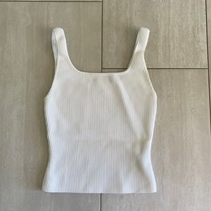 Aritzia Babaton Sculpt White Knit Crop Top